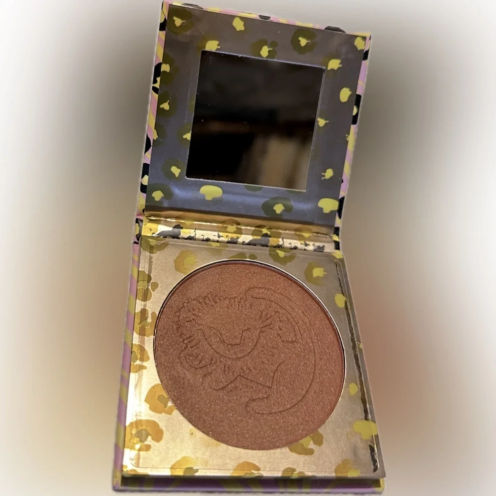🌟3 for $21🌟 Revolution X Lion King Future King of the Jungle Bronzer